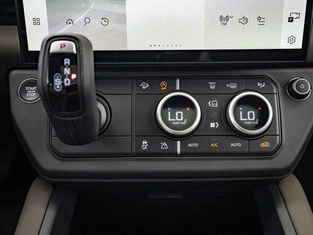 2026 Land Rover Defender 110 P300 S