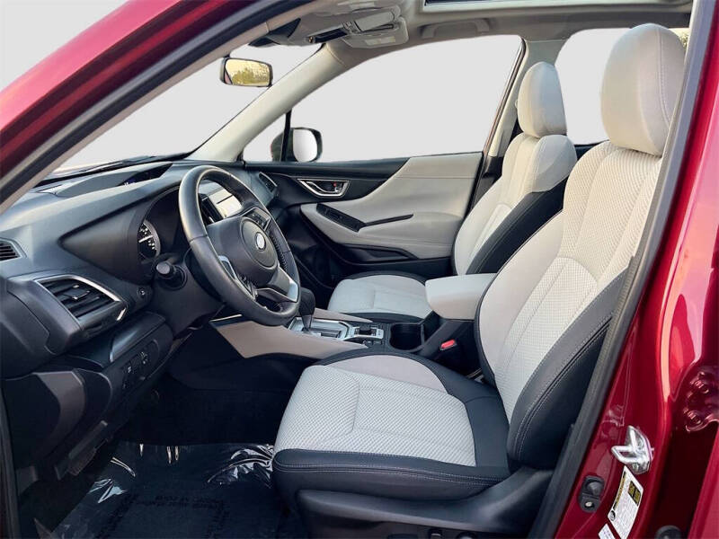 2024 Subaru Forester Premium