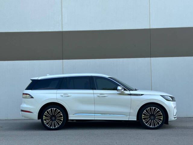 2020 Lincoln Aviator for sale at Phoenix Motor Co in Romulus, MI