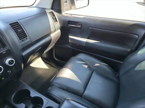 2019 Toyota Sequoia SR5