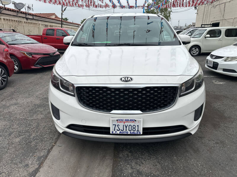 2016 Kia Sedona LX photo 8