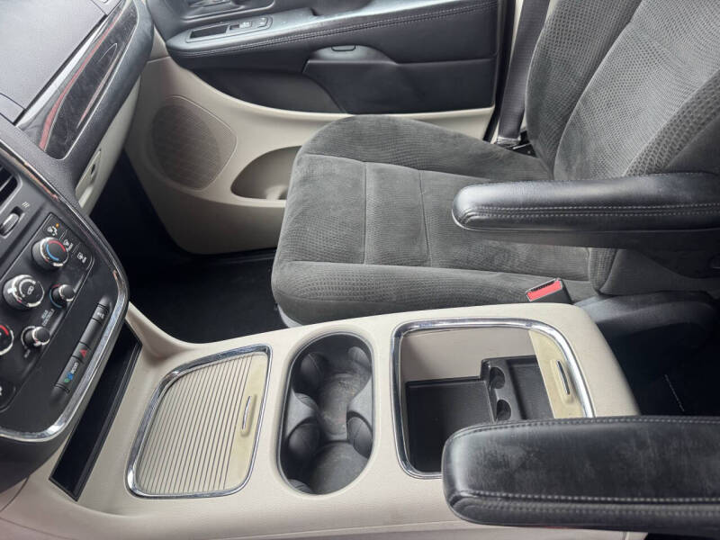 2016 Dodge Grand Caravan SXT Plus