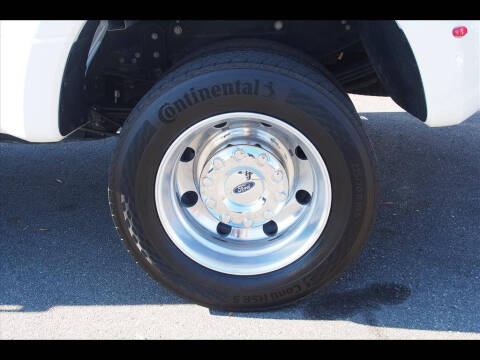 2022 Ford F-450 Super Duty Platinum