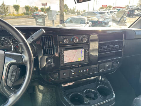 2017 GMC Savana 2500