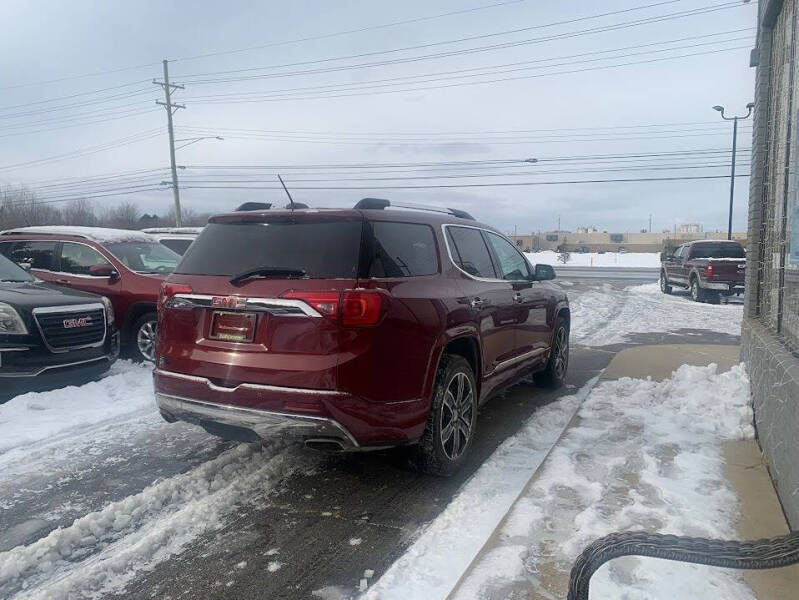 2017 GMC Acadia Denali