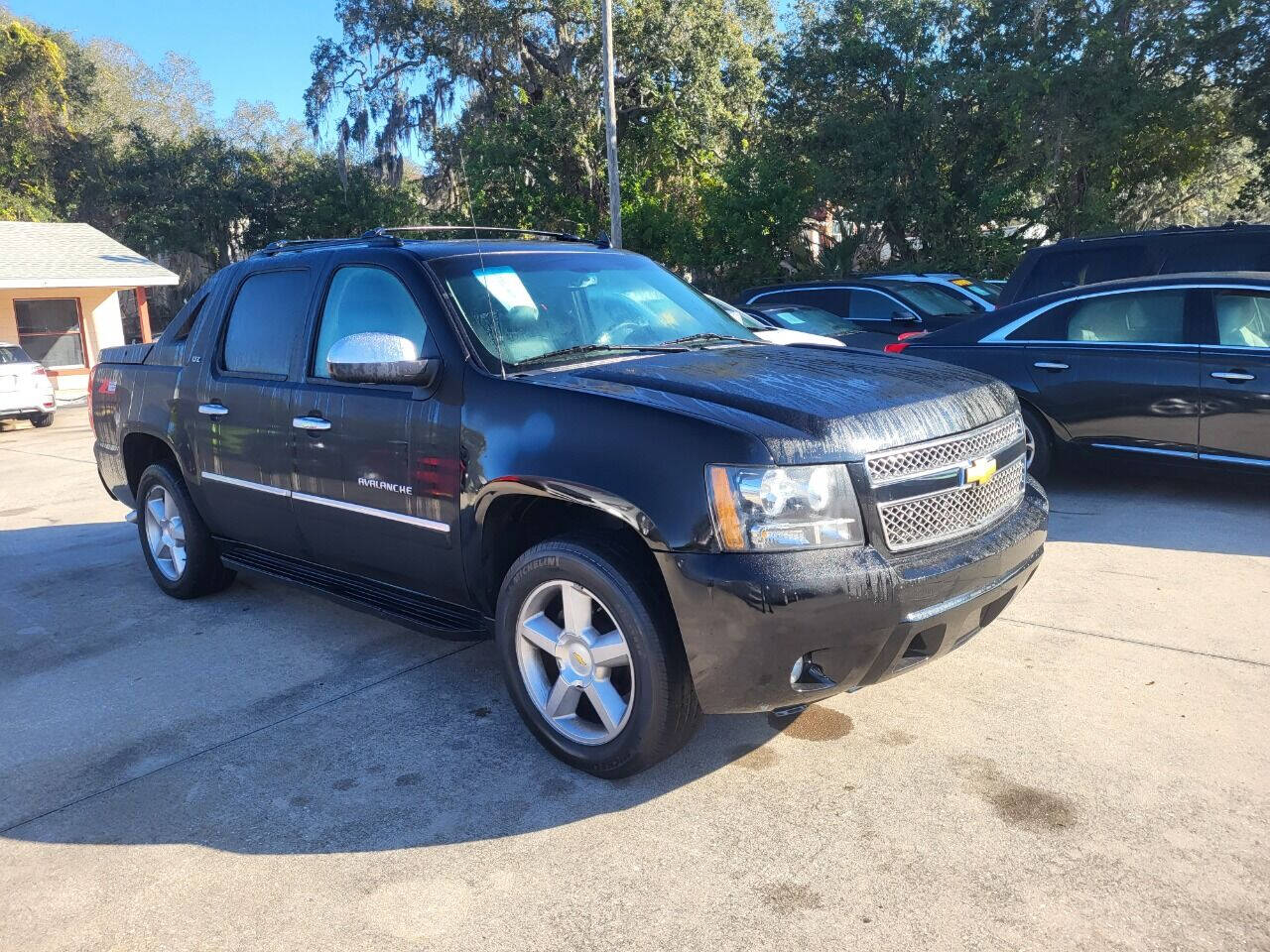 2012 Chevrolet Avalanche for sale at FAMILY AUTO BROKERS in Longwood, FL