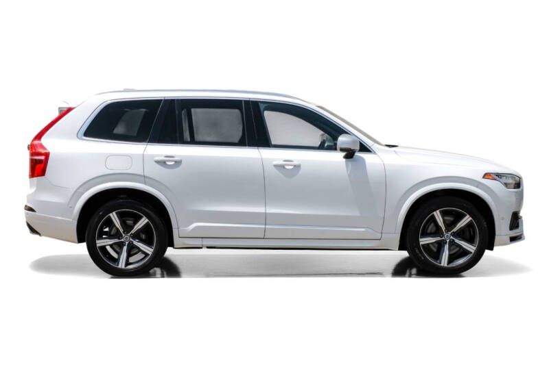 2016 Volvo XC90 T8 eAWD R-Design