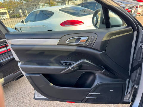 2012 Porsche Cayenne Turbo