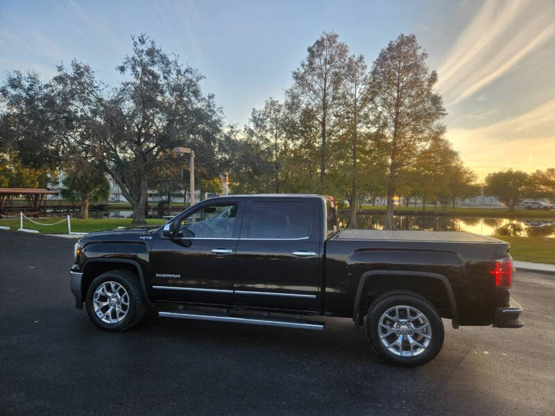 2017 GMC Sierra 1500 SLT photo 2