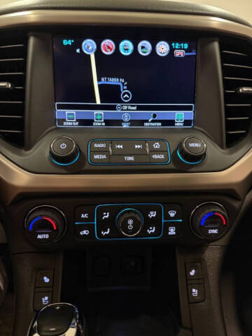 2017 GMC Acadia Denali