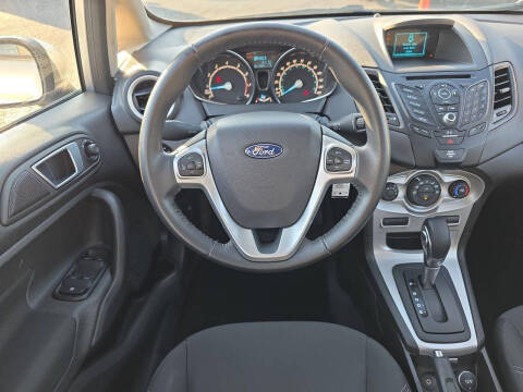 2016 Ford Fiesta SE