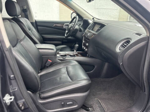 2014 Nissan Pathfinder SL