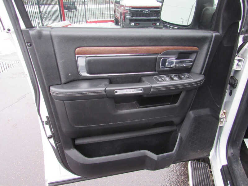 2014 RAM 1500 Laramie