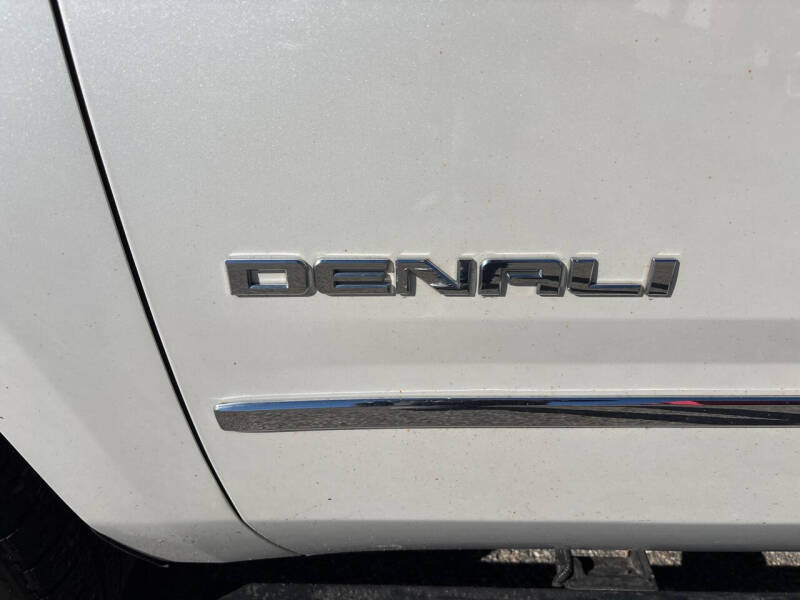 2017 GMC Yukon Denali