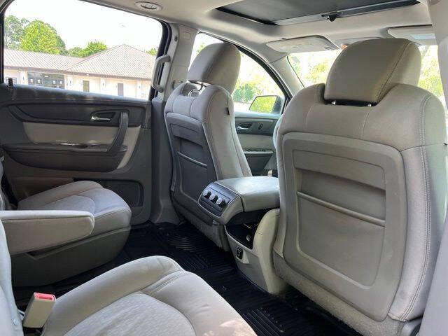 2016 GMC Acadia SLE-2
