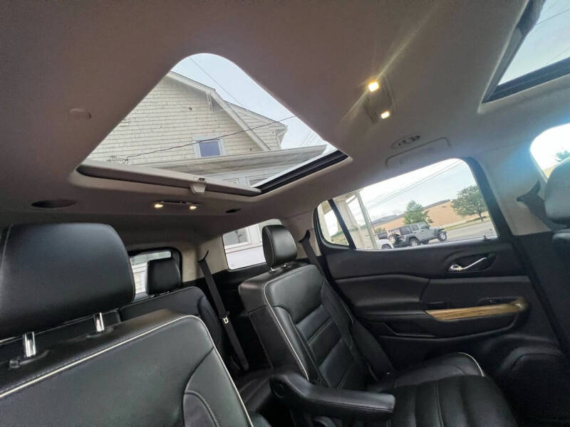 2017 GMC Acadia Denali