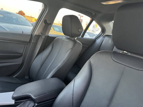 2013 BMW 3 Series 328i