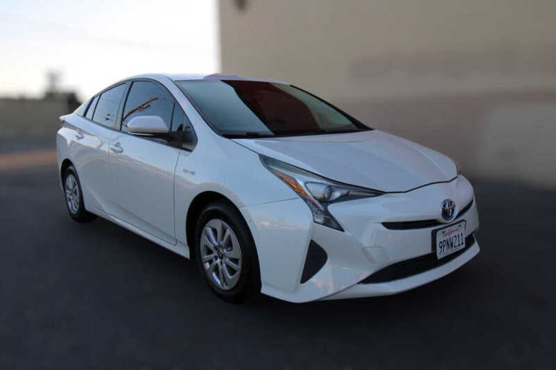 2016 Toyota Prius Two