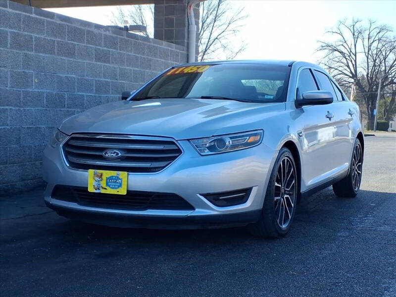 2018 Ford Taurus SEL