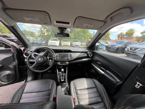 2020 Nissan Kicks SR