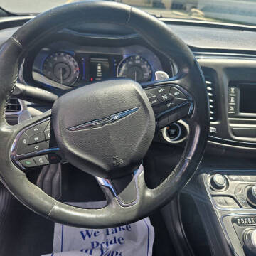 2015 Chrysler 200 S
