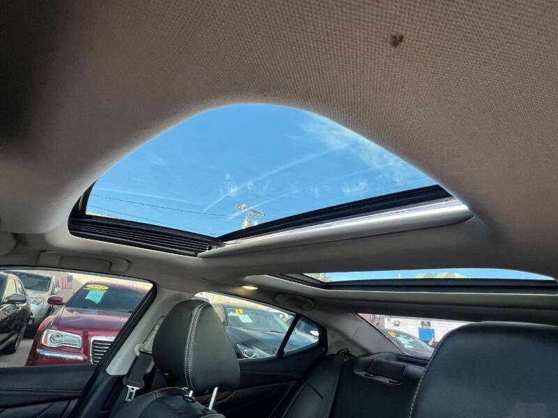 2017 Nissan Maxima Platinum