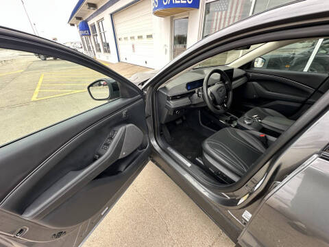 2023 Ford Mustang Mach-E Premium