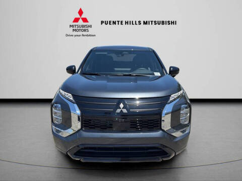 2026 Mitsubishi Outlander LE
