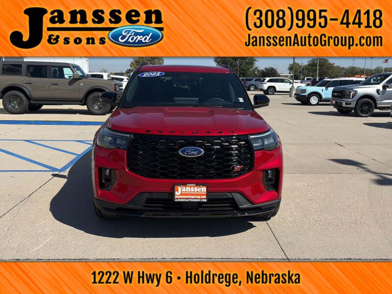 2025 Ford Explorer ST