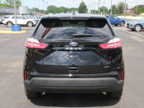 2024 Ford Edge SE