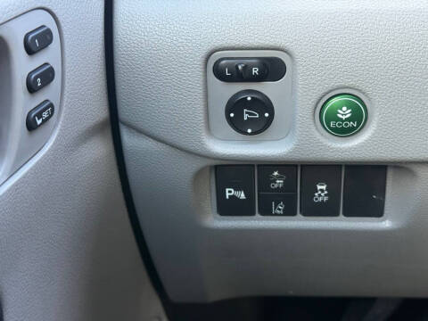 2021 Honda Pilot Touring w/Rear Captain's Chairs