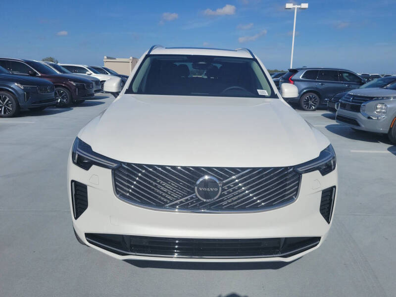 2026 Volvo XC90 B5 Core