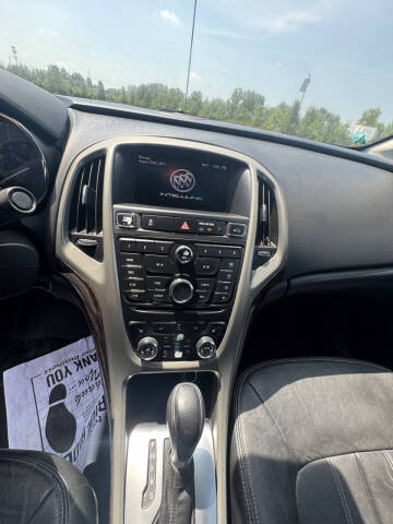 2012 Buick Verano Leather Group
