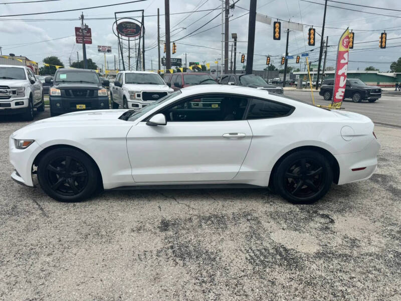 2015 Ford Mustang V6