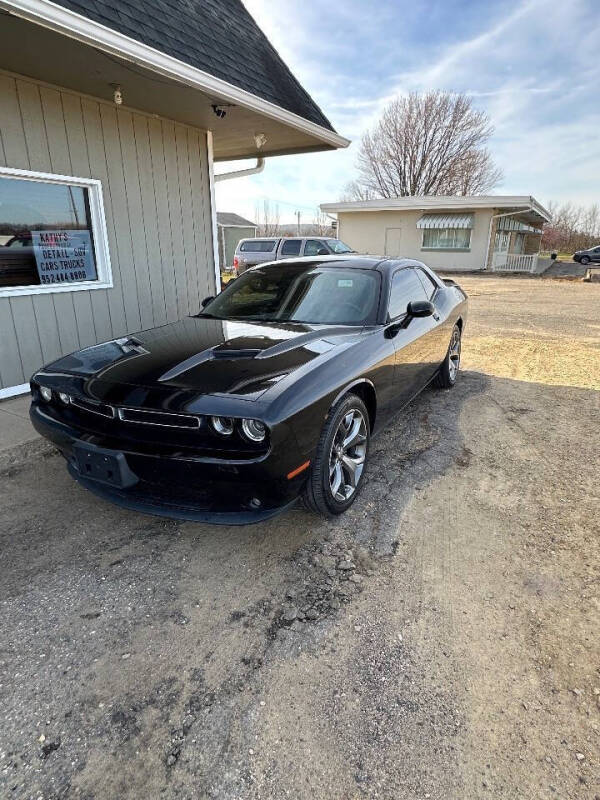 2015 Dodge Challenger SXT Plus