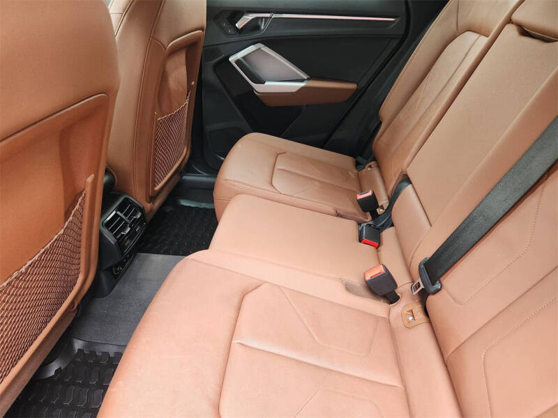 2022 Audi Q3 quattro S line Prem Plus 45 TFSI