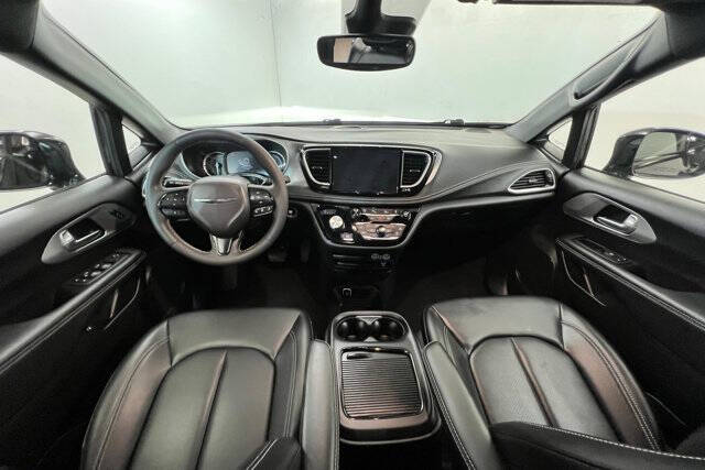 2024 Chrysler Pacifica Plug-In Hybrid