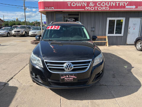 Volkswagen Tiguan For Sale in Des Moines, IA - TOWN & COUNTRY MOTORS