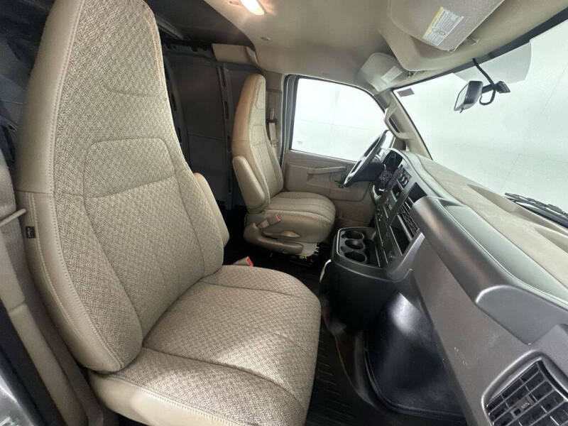 2026 Chevrolet Express 2500