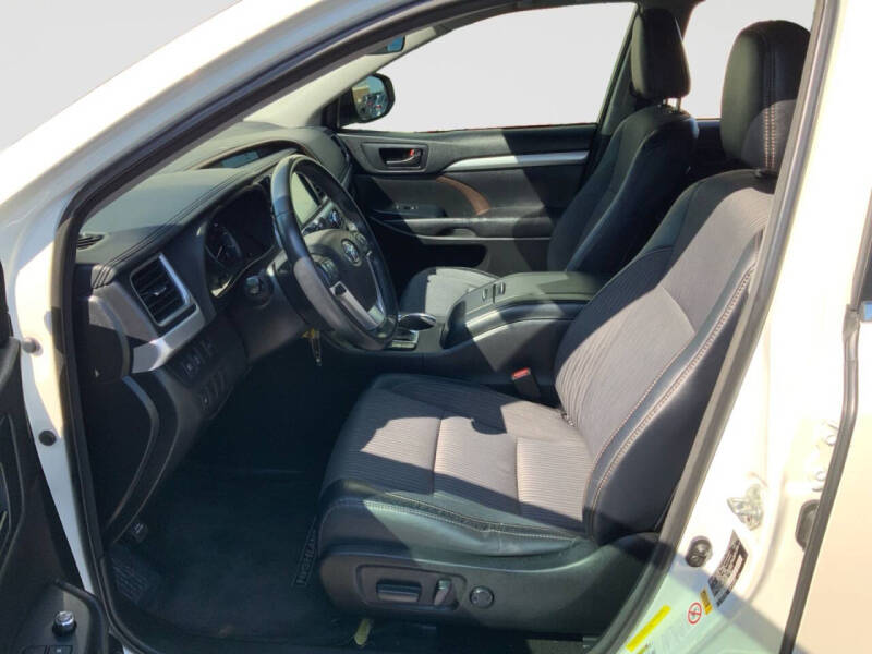 2017 Toyota Highlander LE Plus