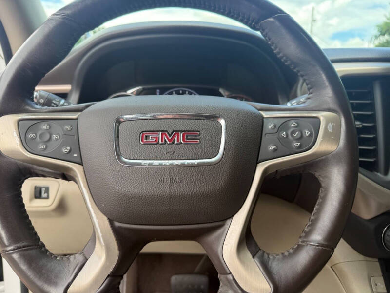 2017 GMC Acadia Denali