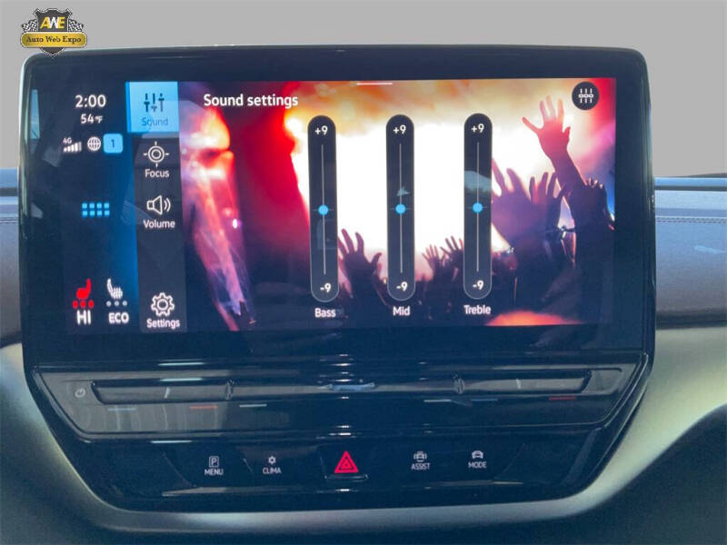 2023 Volkswagen ID.4 Pro