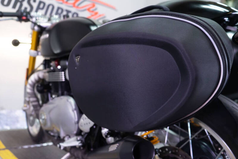 2016 Triumph Thruxton 1200