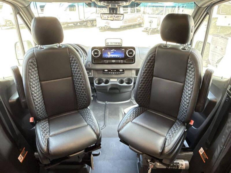 2025 Mercedes-Benz Sprinter