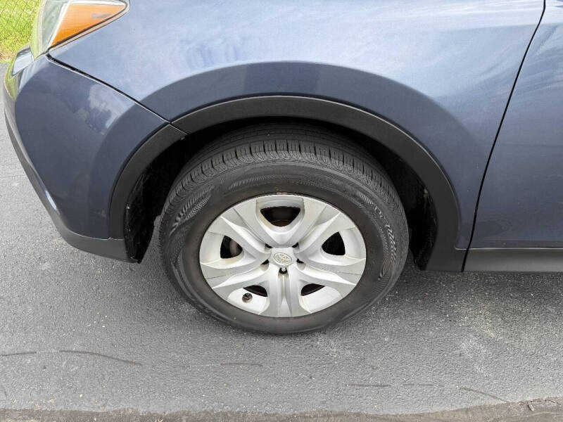 2014 Toyota RAV4 LE