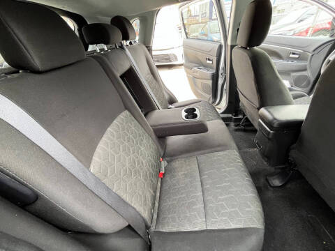 2022 Mitsubishi Outlander Sport ES