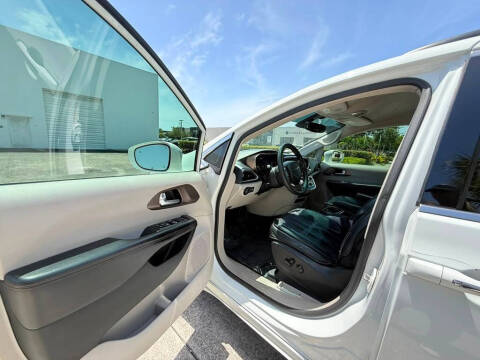 2018 Chrysler Pacifica Touring Plus