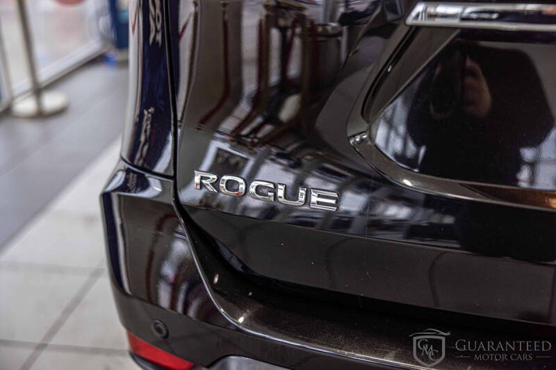 2020 Nissan Rogue SV