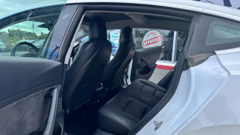 2020 Tesla Model 3 Long Range