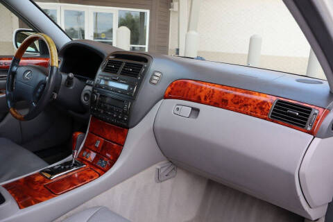 2005 Lexus LS 430